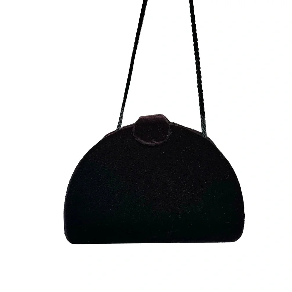 🆕 Magid Beaded Clutch Crossbody